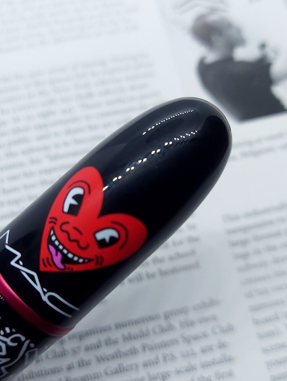 Red Haring MAC Cosmetics Viva Glam Matte Lipstick Brand New In Box Full Size - Picture 5 of 8